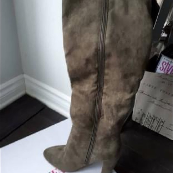 Brand new in box High Heel boots - Picture 2 of 4